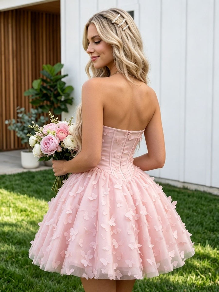 Tulle Corset Strapless Ruched Beadings Homecoming Dresses