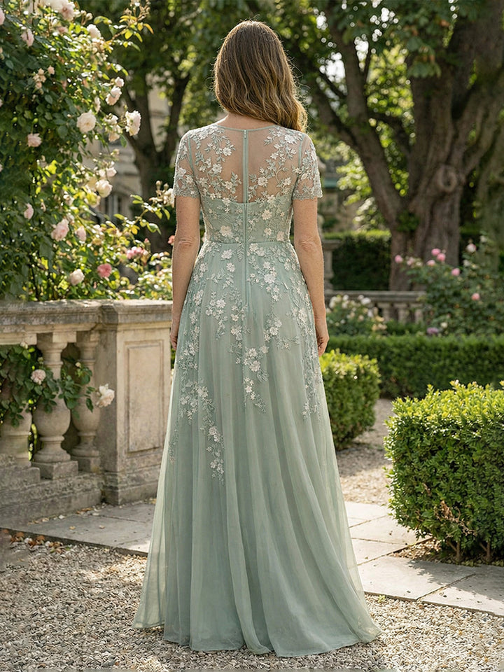 Lace Appliques A Line Scoop Neck Floor Length Mother of the Bride Dresses