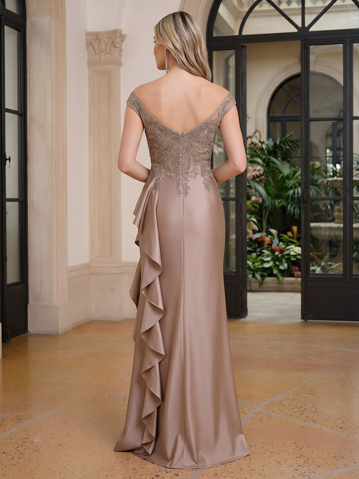 Satin Mermaid Scoop Neck Ruffles Lace Appliques Evening Dresses with Slit