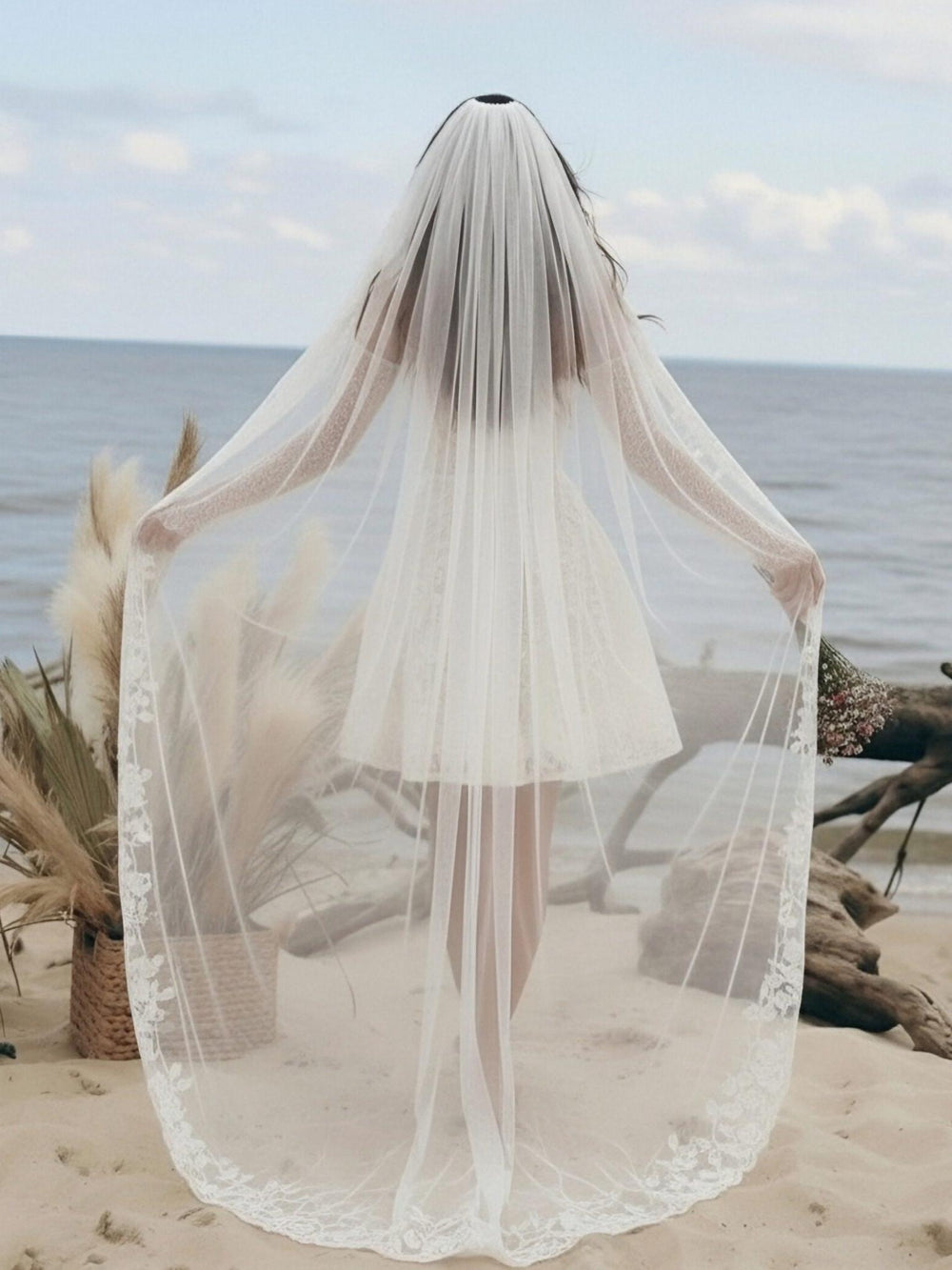 Laces A Line Spaghetti Straps Short Wedding Dresses