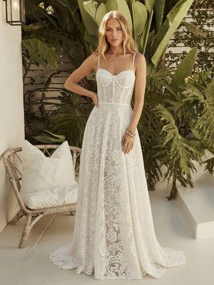 Laces A Line Spaghetti Straps Long Wedding Dresses