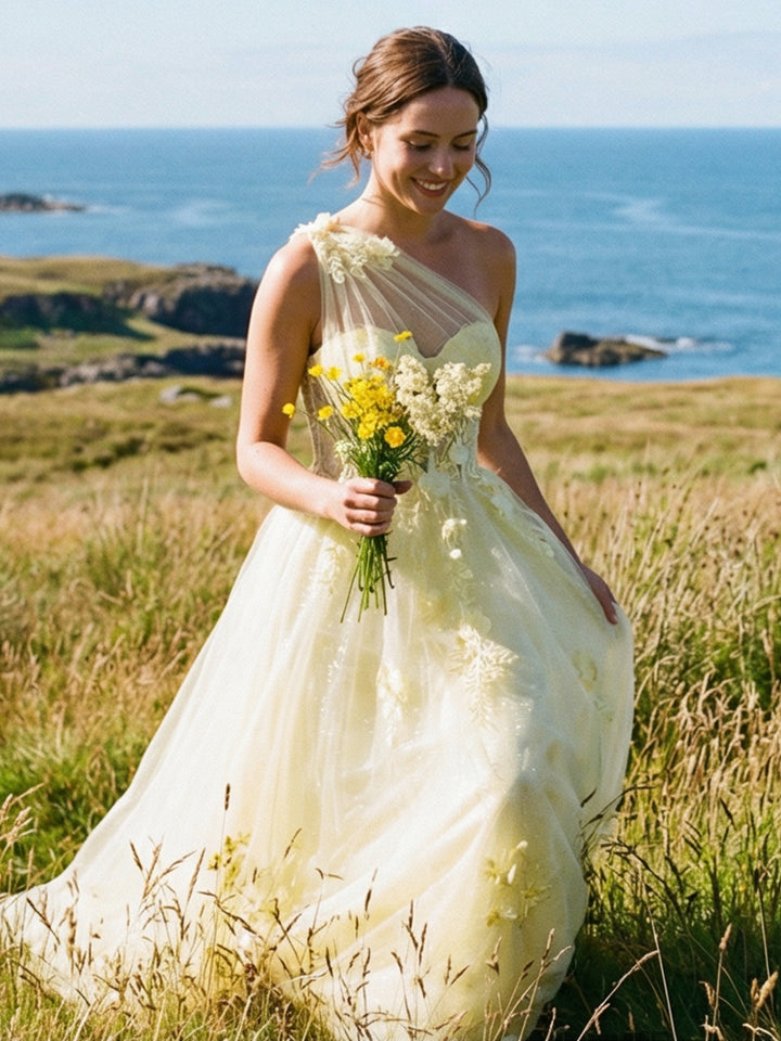 One Shoulder Sweetheart Lace Applique Wedding Dresses with 3D Flower