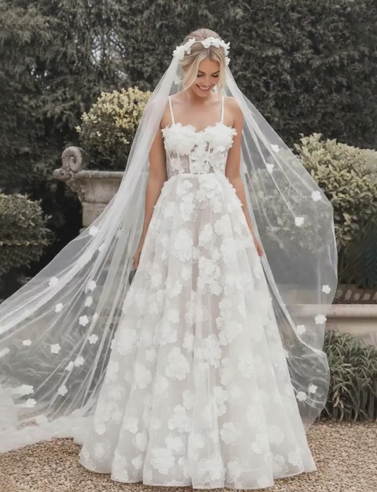 Spaghetti Straps Wedding Dresses Lace Appliques